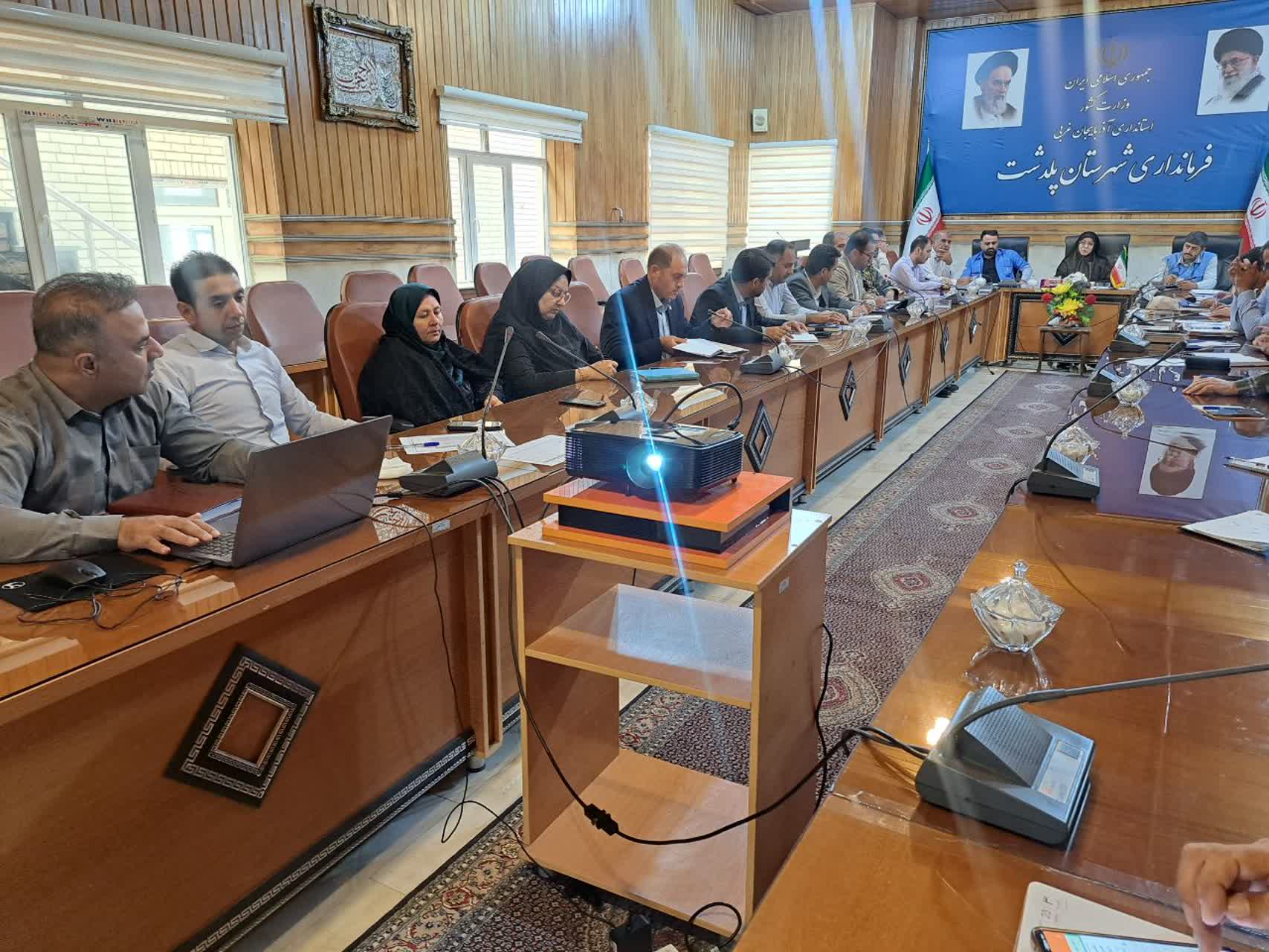 تأکید فرماندار پلدشت بر آمادگی صددرصدی دستگاه‌های اجرایی در مواجهه با بحران/ «پیشگیری» اولویت اصلی مدیریت بحران است