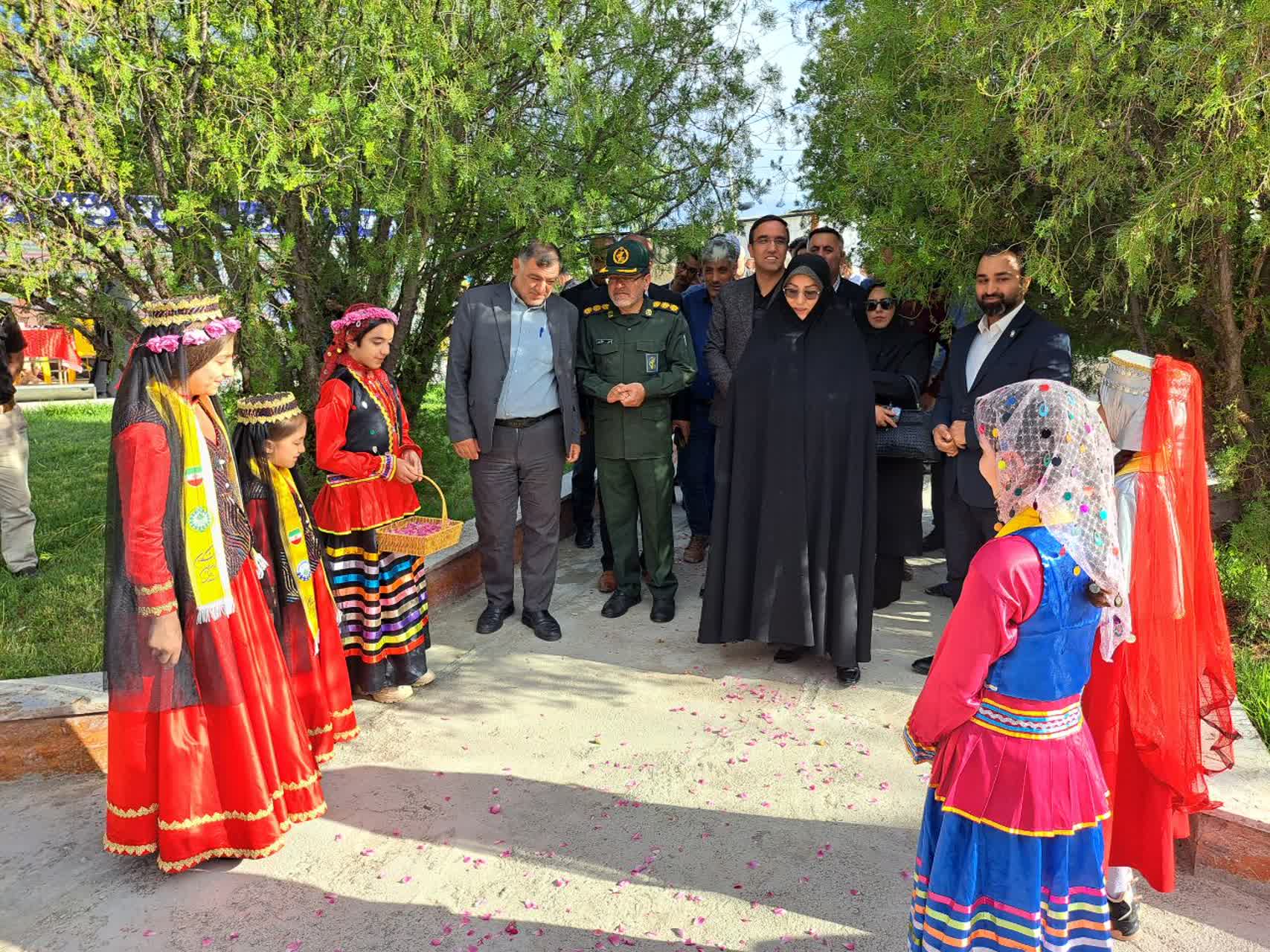هدف از برگزاری این نمایشگاه ایجاد نشاط اجتماعی و حمایت از فعالان حوزه مشاغل خرد و خانگی است