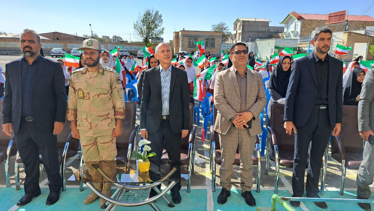 مانور بازگشایی مدارس شهرستان پلدشت برگزار شد
