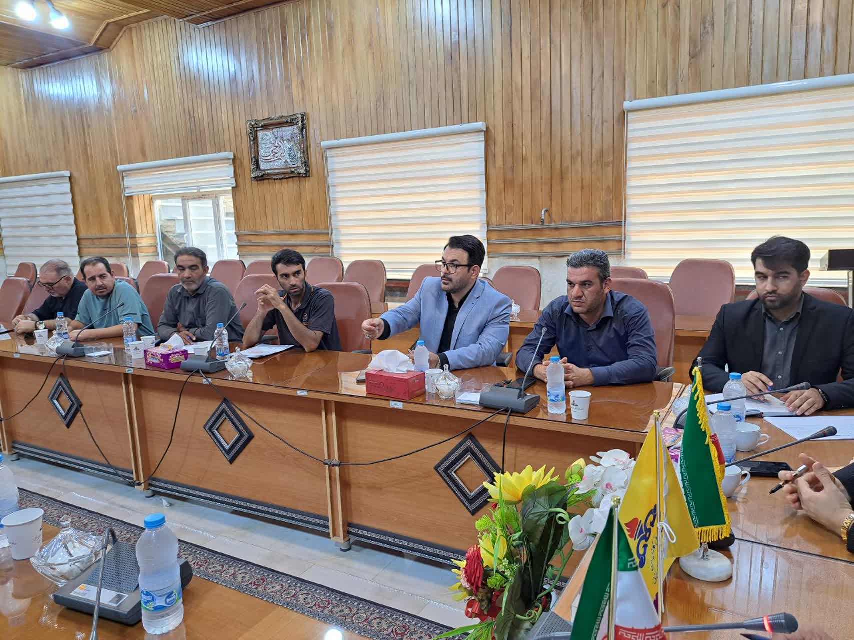 دیدار عمومی فرماندار پلدشت و مدیرعامل شرکت گاز آذربایجانغربی با مردم برگزار شد
