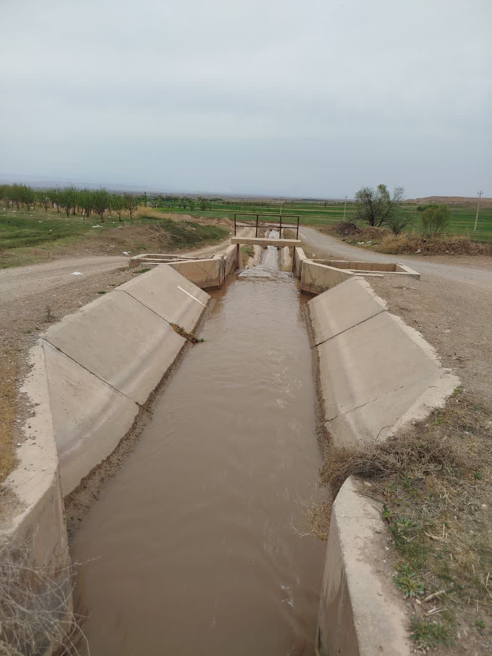 بازدید معاون سیاسی، امنیتی و اجتماعی فرمانداری پلدشت از مقسم روستای تپهباشی و مقسم آب رهاسازی شده از سد آغچای دشت نازک