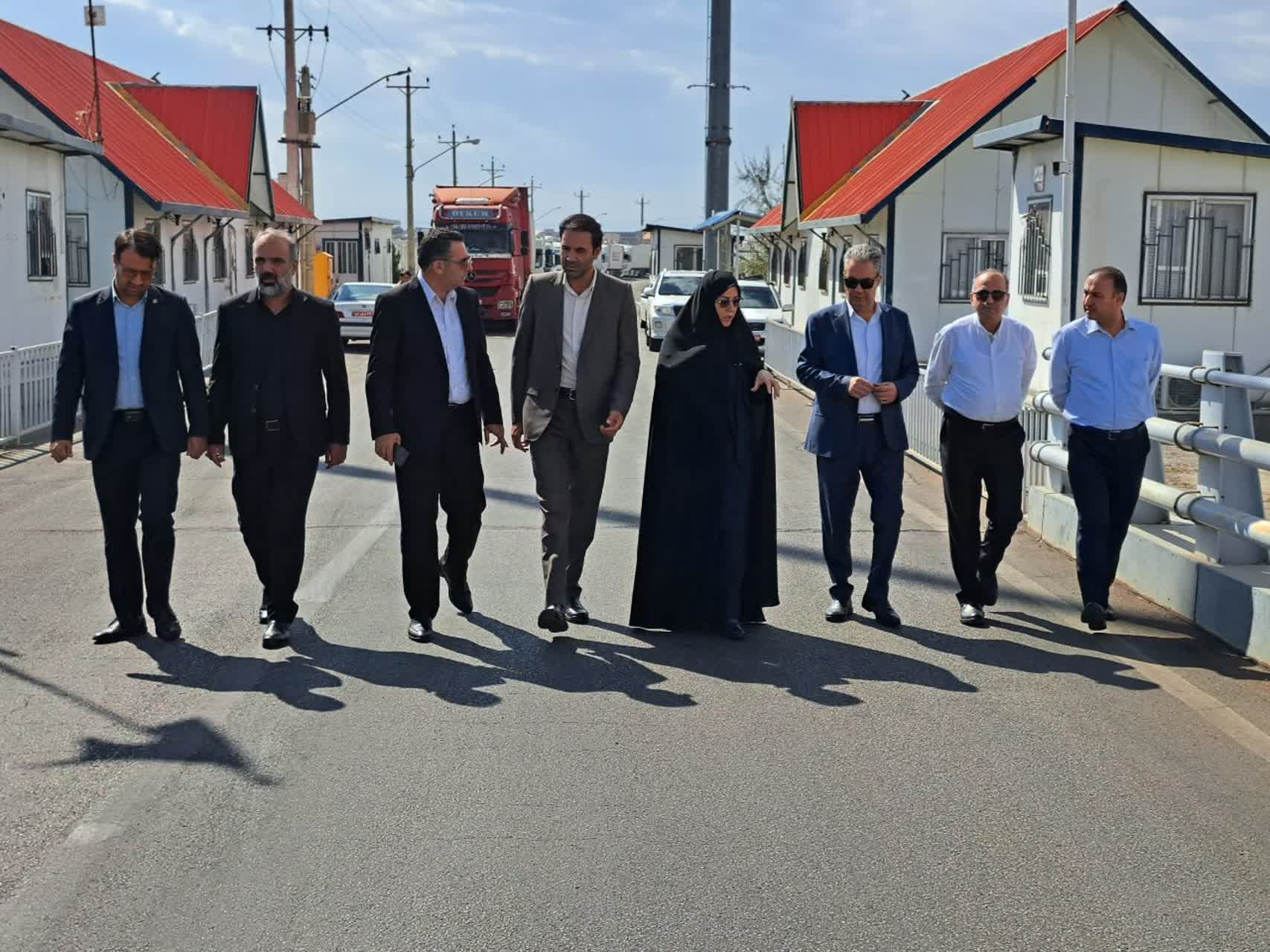 بازدید مدیرکل مرزی وزارت کشور و مدیرکل امنیتی استانداری از پایانه مرزی پلدشت و بررسی تسهیل تردد ترانزیت