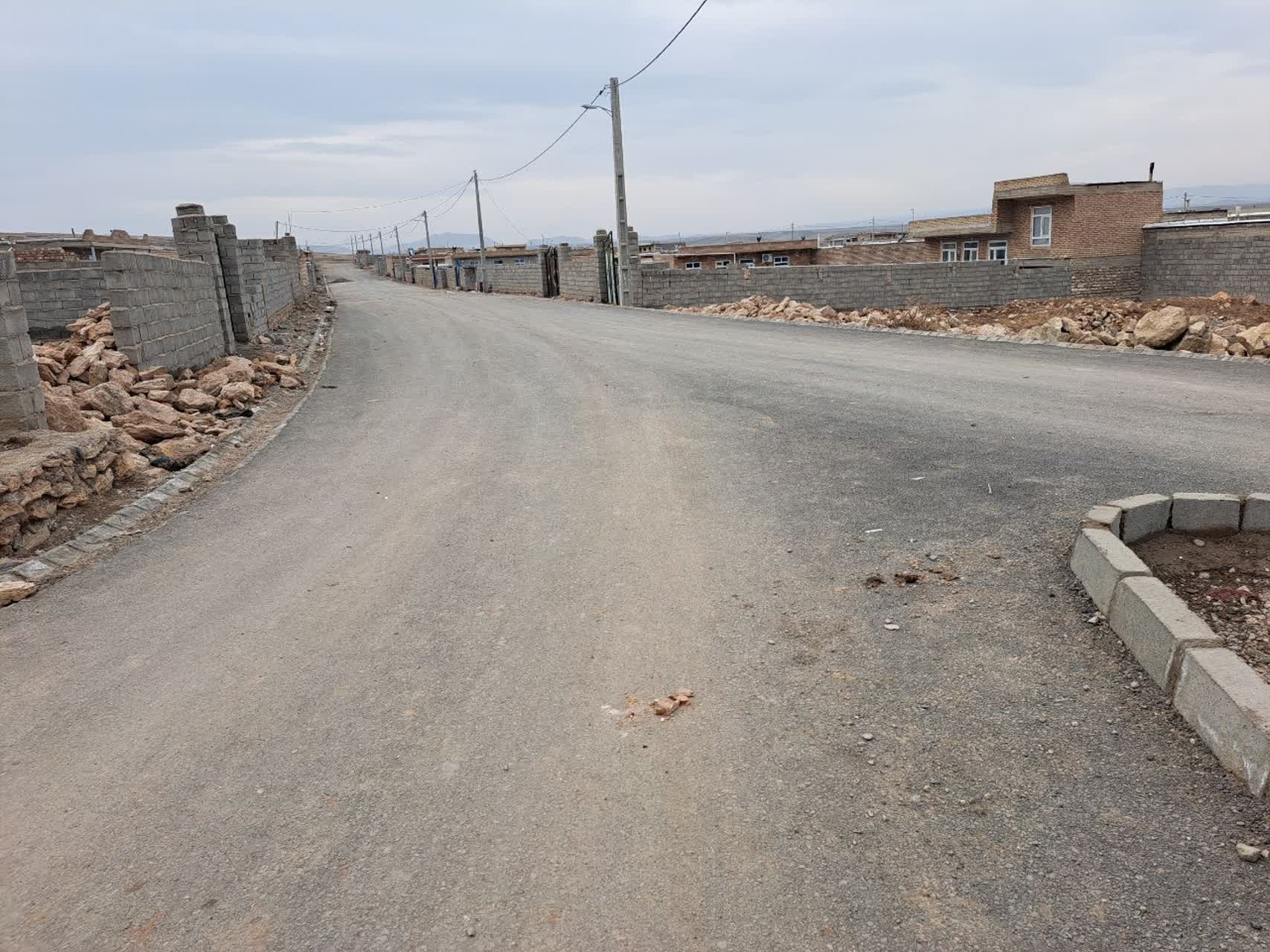 بهره‌برداری از 5 پروژه طرح هادی و آسفالت معابر روستای در شهرستان پلدشت