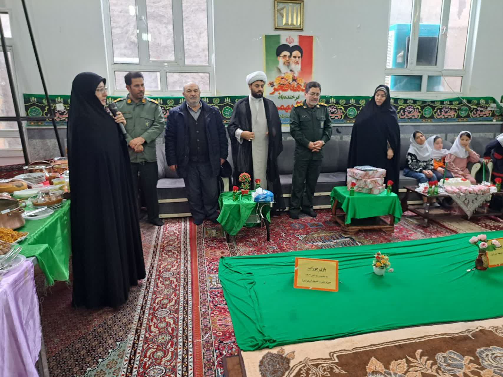 جشنواره غذاهای سنتی و نمایشگاه صنایع دستی بانوان کارآفرین پلدشت برگزار شد