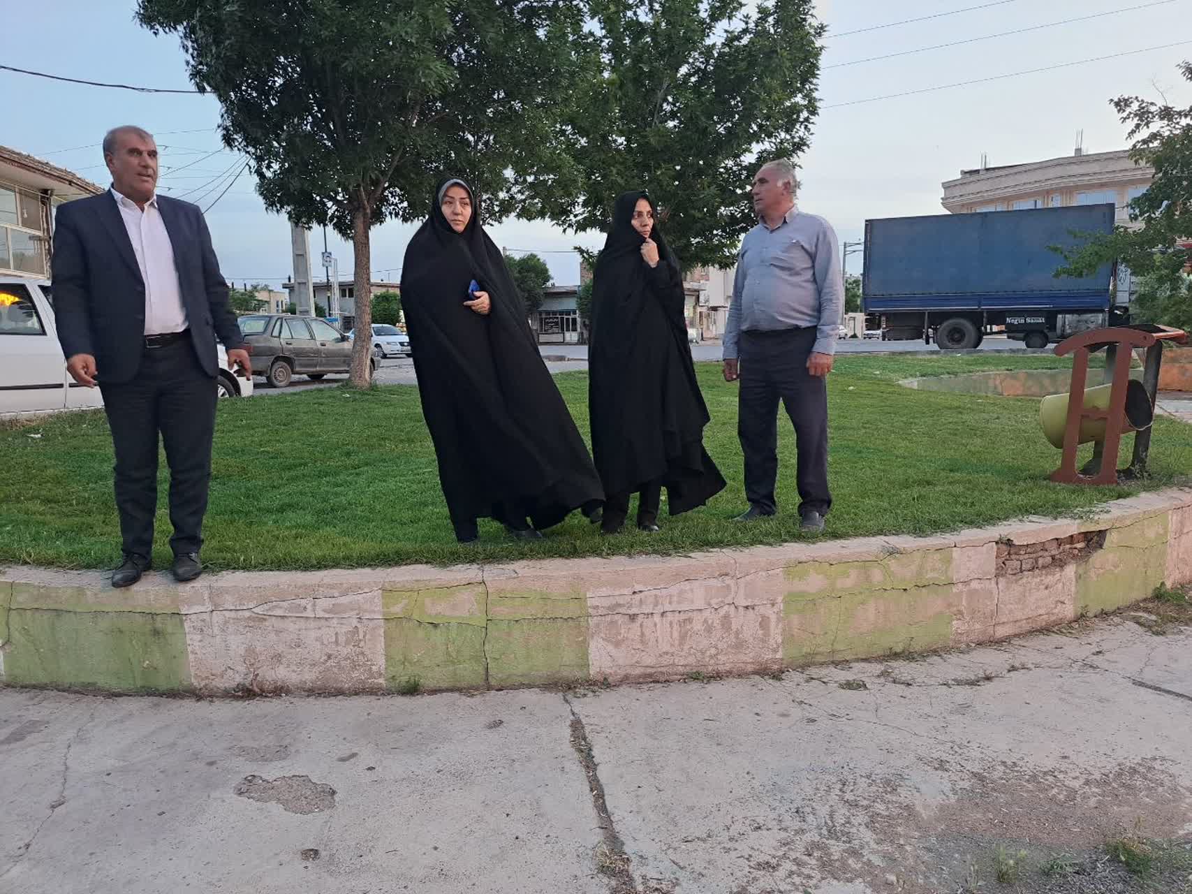 باید توجه ویژهای به زیباسازی فضای شهری، ساماندهی سرویسهای بهداشتی و تجهیز پارکها برای رفاه شهروندان شود