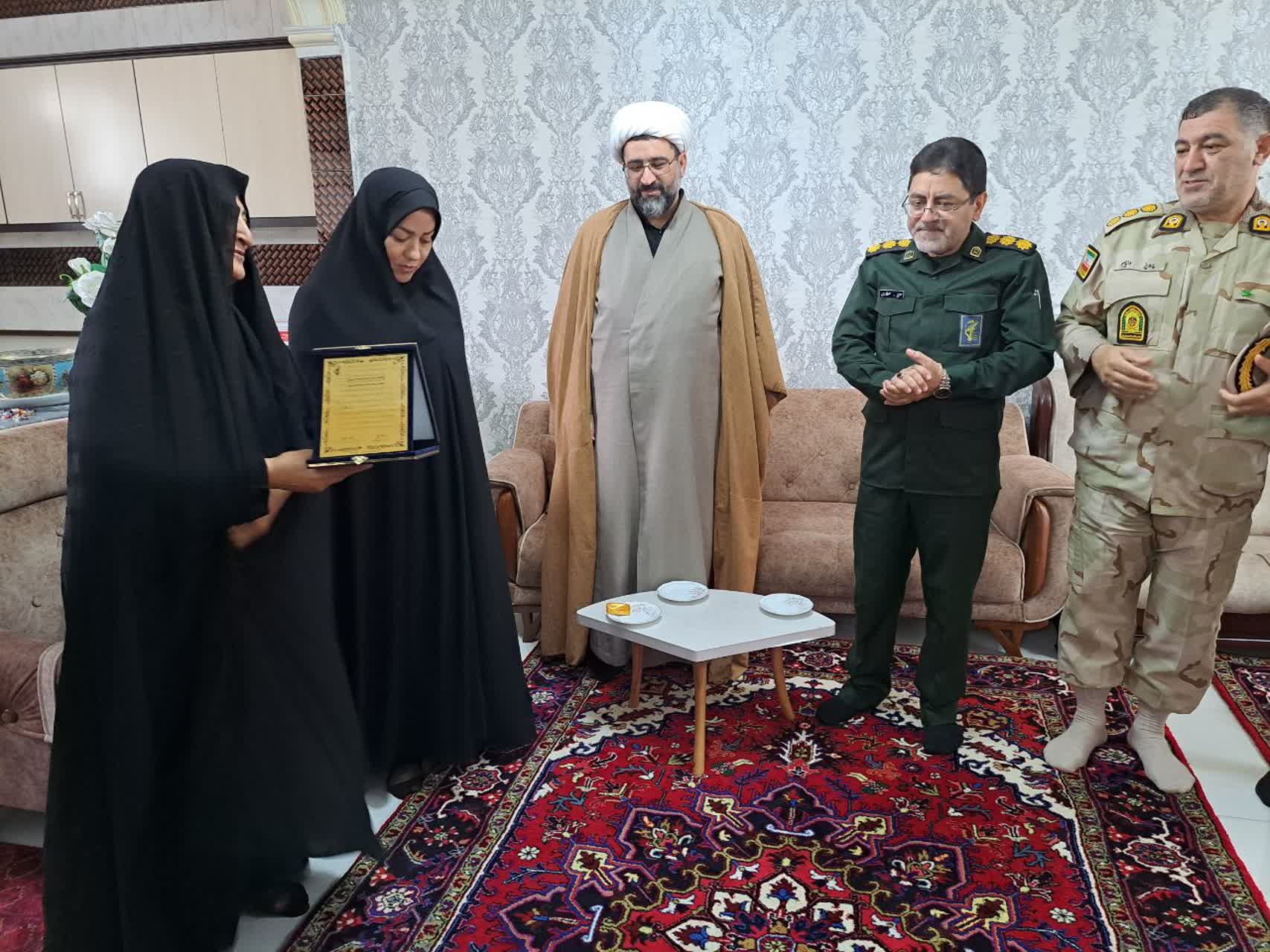 تجلیل از همسران جانبازان عملیات غرور آفرین بیت المقدس