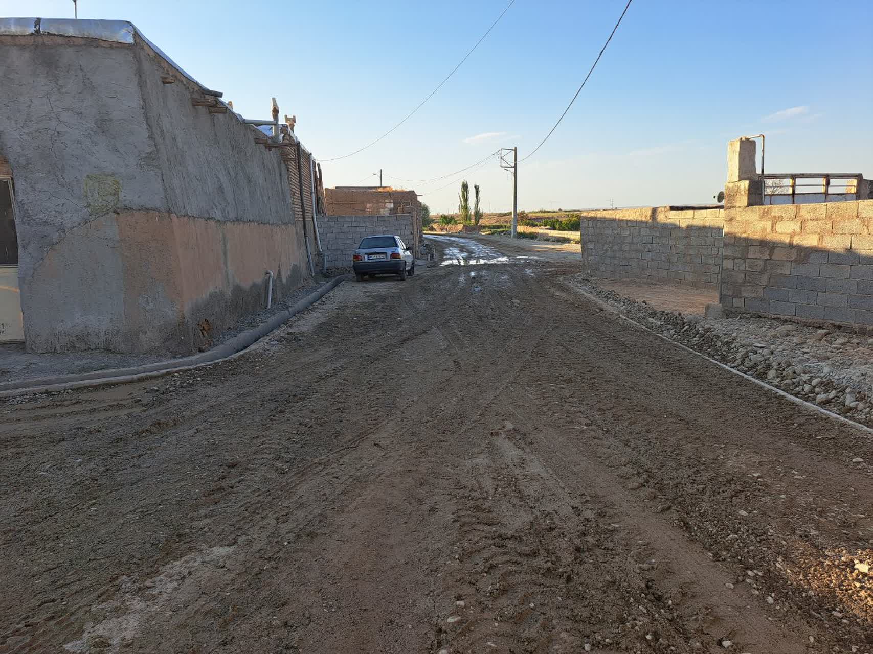 اختصاص 4 میلیارد تومان اعتبار برای زیرسازی معابر روستای قارقلوق علیاء؛ فرماندار پلدشت از پیشرفت عملیات اجرایی بازدید کرد