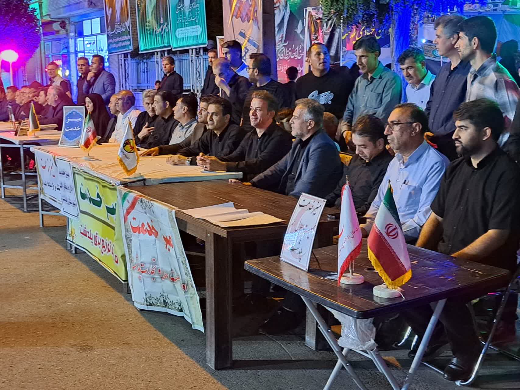 برگزاری میز ارتباطات مردمی و شورای مدیریت محلهمحور با حضور فرماندار شهرستان پلدشت