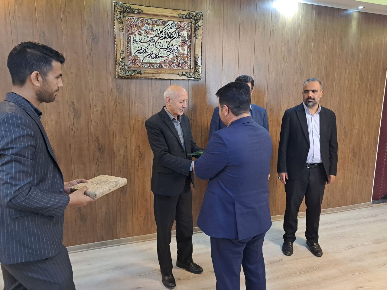 تقدیر فرماندار شهرستان از روسای بانک های شهر پلدشت