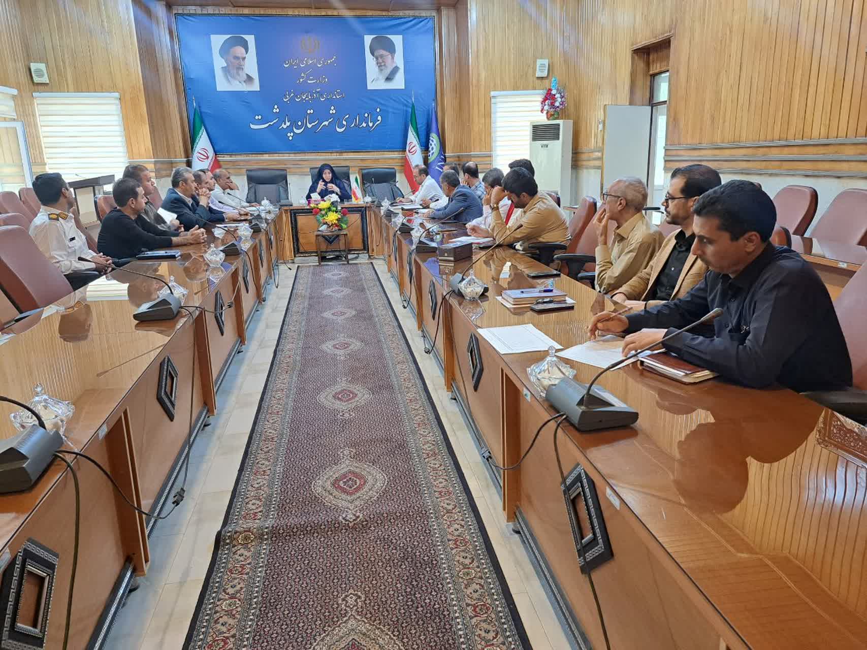 برگزاری جلسه شورای هماهنگی ترافیک شهرستان پلدشت به ریاست فرماندار؛ تمهیدات ویژه برای بازگشایی مدارس و ساماندهی تردد خودروهای ترانزیتی