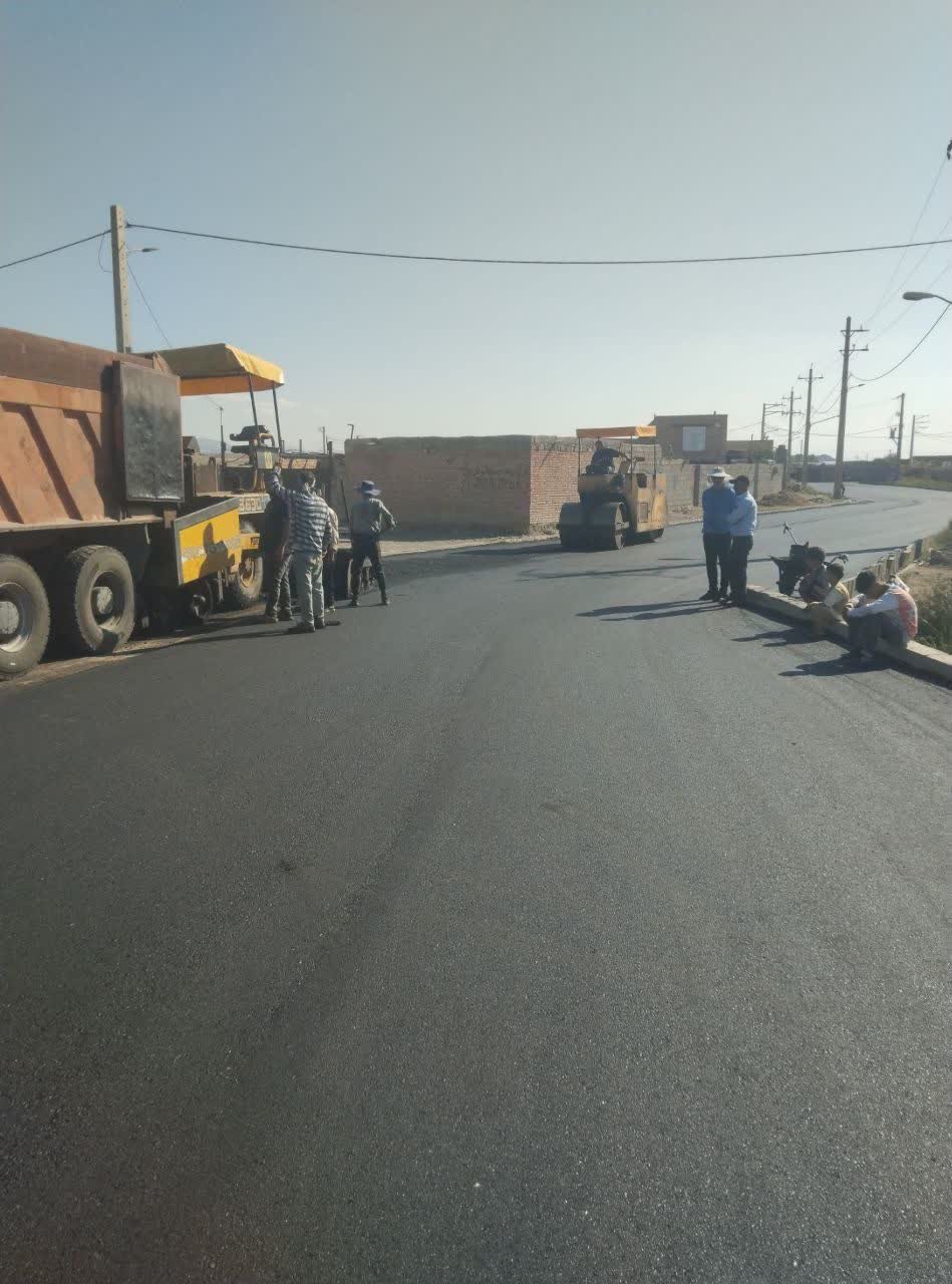 پیشرفت چشمگیر پروژه‌های عمرانی در پلدشت؛ اتمام آسفالت‌ریزی روستای شیبلو