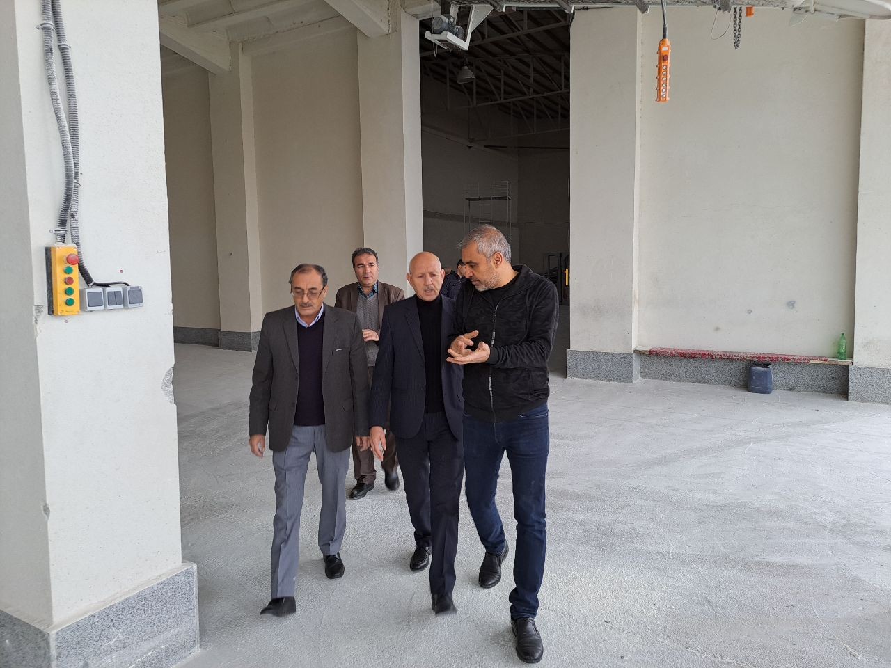 بازدید فرماندار پلدشت از کارخانه آرد سازی تعاونی 13