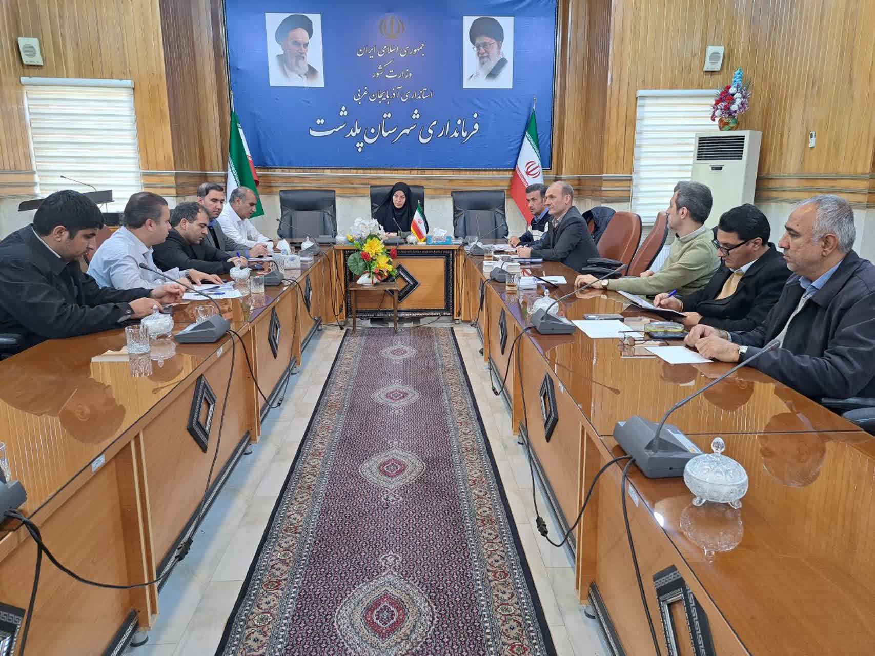 دستگاه‌های متولی با انجام گشت‌های مستمر و نظارت دقیق، به‌طور جدی از بروز هرگونه احتکار، گران‌فروشی و اختلال در عرضه میوه‌ها و سایر اقلام پرمصرف پیشگیری کنند