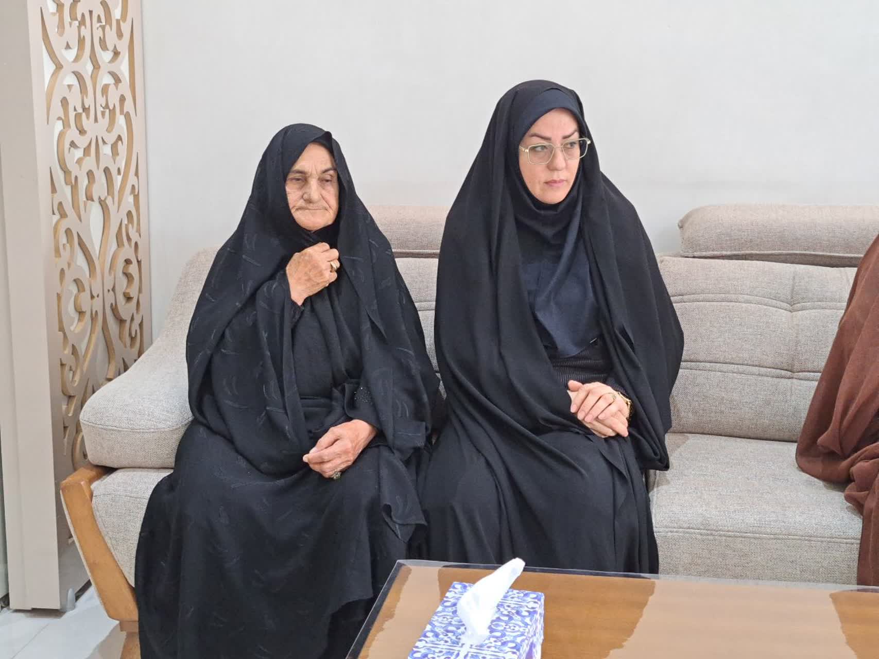 دیدار فرماندار شهرستان پلدشت با خانواده معظم شهید والامقام فیروز حاجی‌پور