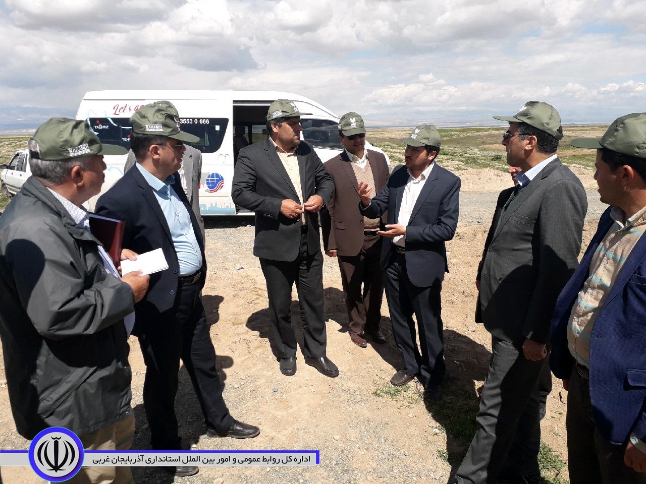 دستگاه های اجرایی شهرستان پلدشت آمادگی دارند در راستای حمایت و پشتیبانی از سرمایه گذاری، ورود فناوری ودانش روز در زمینه های کشاورزی، دامداری وشیلات همکاری و مساعدت های لازم را ارائه نمایند.