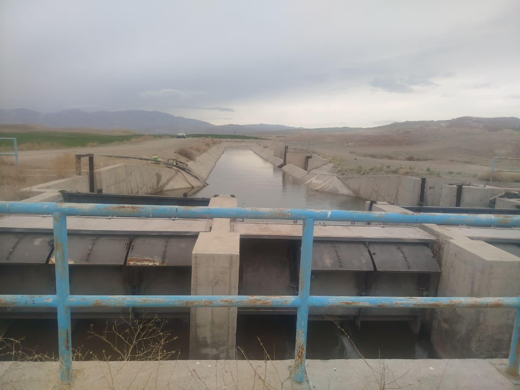 بازدید معاون سیاسی، امنیتی و اجتماعی فرمانداری پلدشت از مقسم روستای تپهباشی و مقسم آب رهاسازی شده از سد آغچای دشت نازک