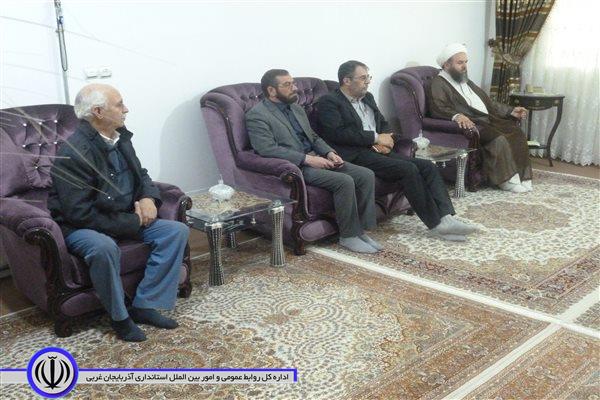 دیدار فرماندار با مادران و همسران شهدا
