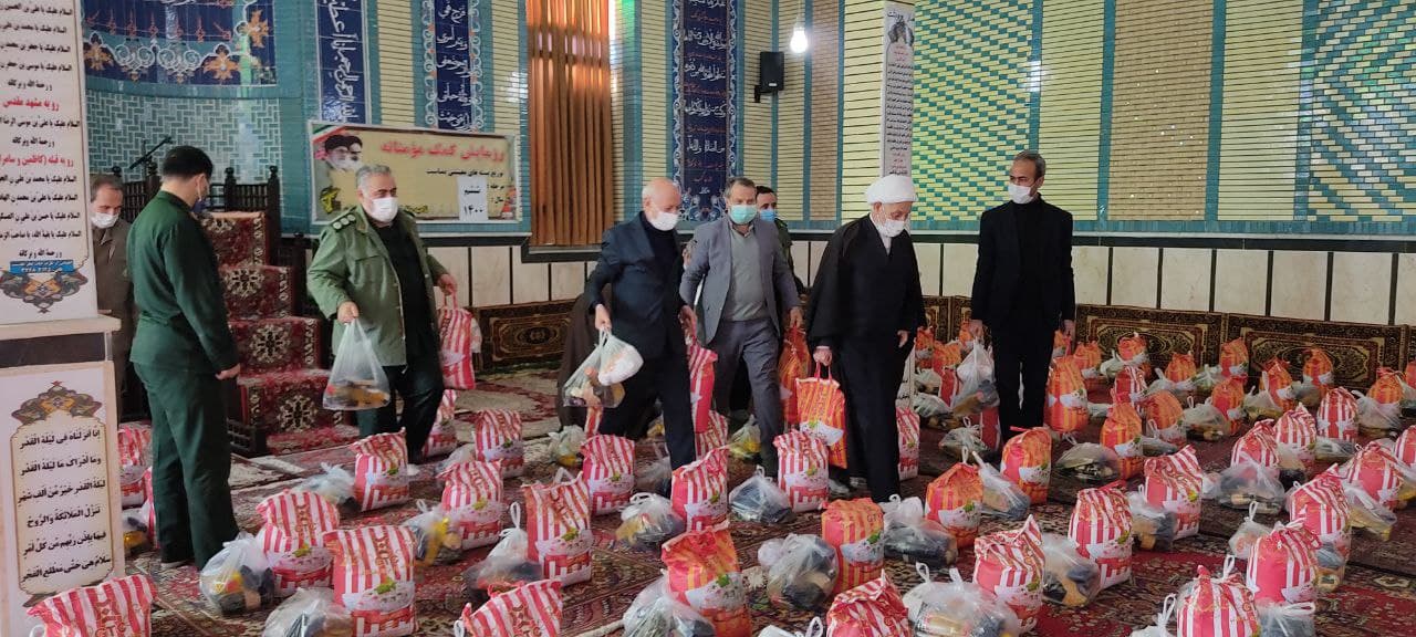 توزیع بسته های معیشتی در شهرستان