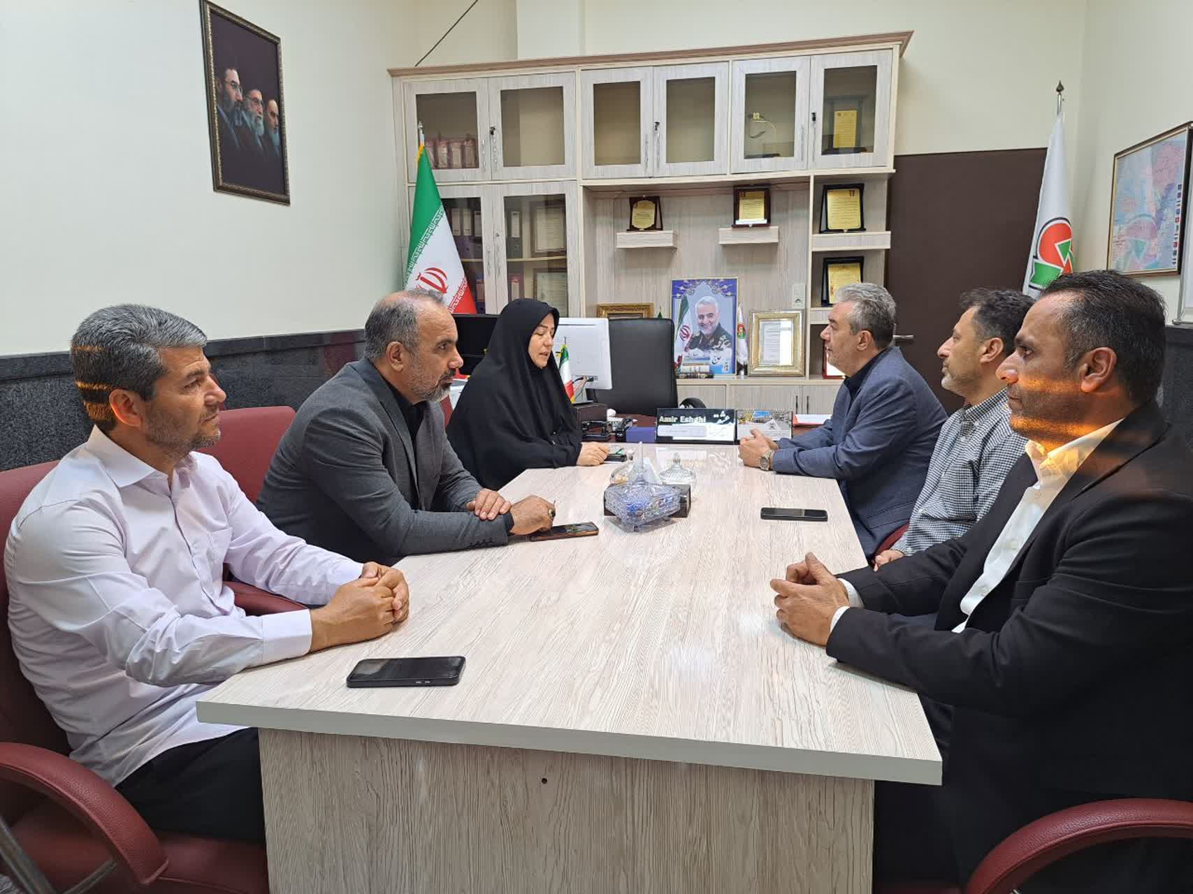بازدید میدانی فرماندار پلدشت ازپایانه مرزی و تیر پارک ساوالان؛ صدور دستور جهت ساماندهی کامیونهای ترانزیتی