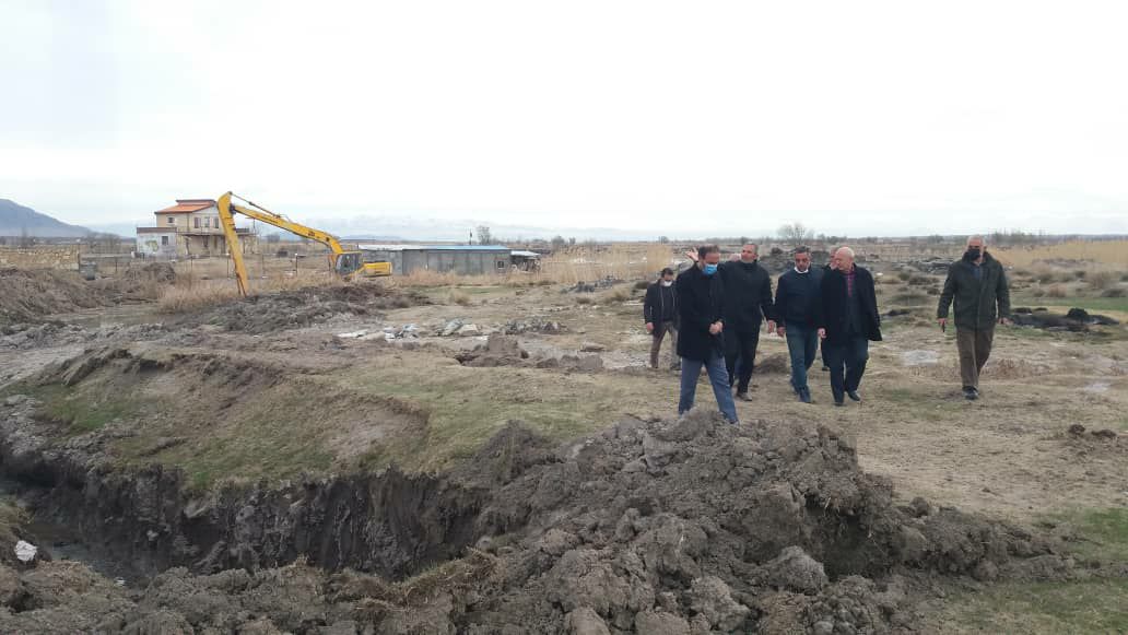 بازدید فرماندار شهرستان پلدشت از آخرین وضعیت لایروبی نهر قره سو