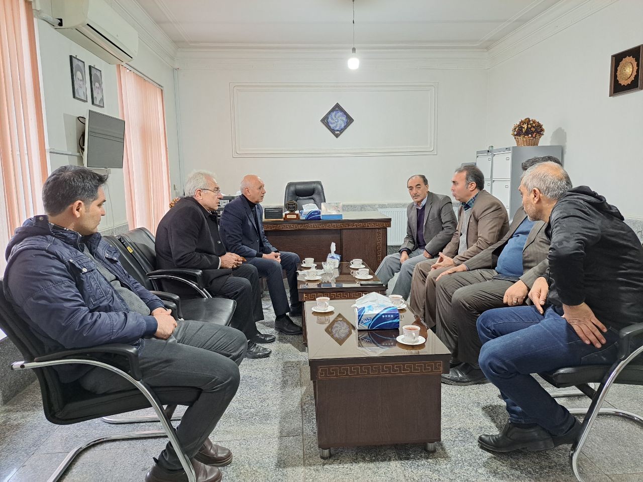 بازدید فرماندار پلدشت از کارخانه آرد سازی تعاونی 13