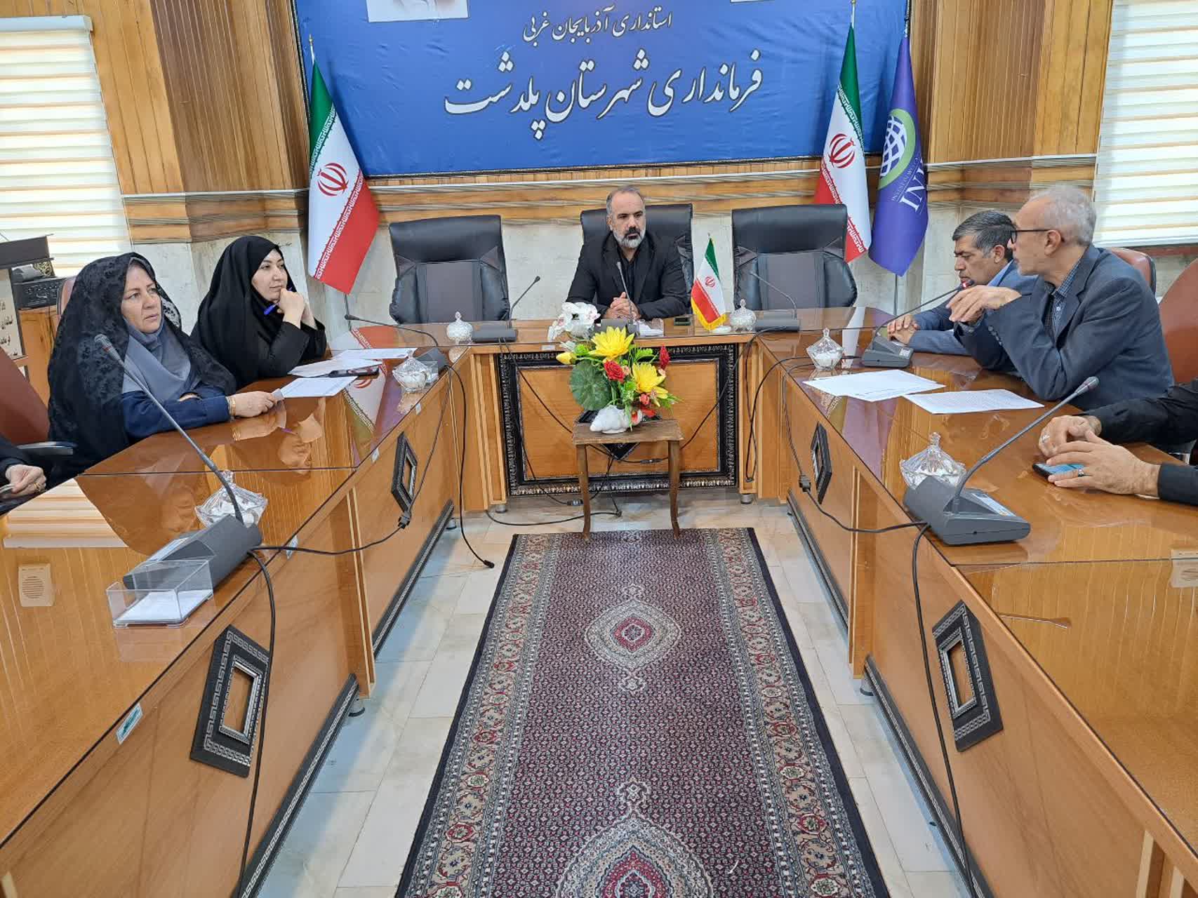 آموزش مهارتهای زندگی، آشنایی با نشانههای هشداردهنده بحرانهای روانی و اجتماعی، ترویج فرهنگ گفتوگو و مراجعه به مراکز تخصصی مشاوره را از محورهای مهم در مسیر پیشگیری از این آسیب اجتماعی برشمرد