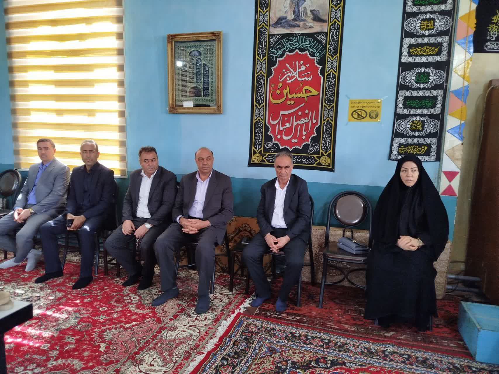 مشکلات روستاهای شهرک میلاد و حسن کندی با حضور فرماندارشهرستان پلدشت و نماینده مردم در مجلس شورای اسلامی مورد بررسی قرار گرفت