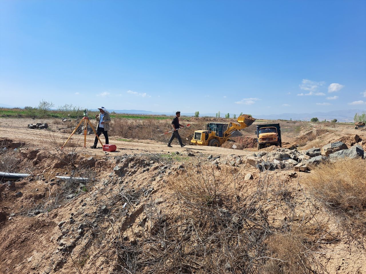 آغاز اجرای عملیات احداث پل جاده ای روستای علی نظر