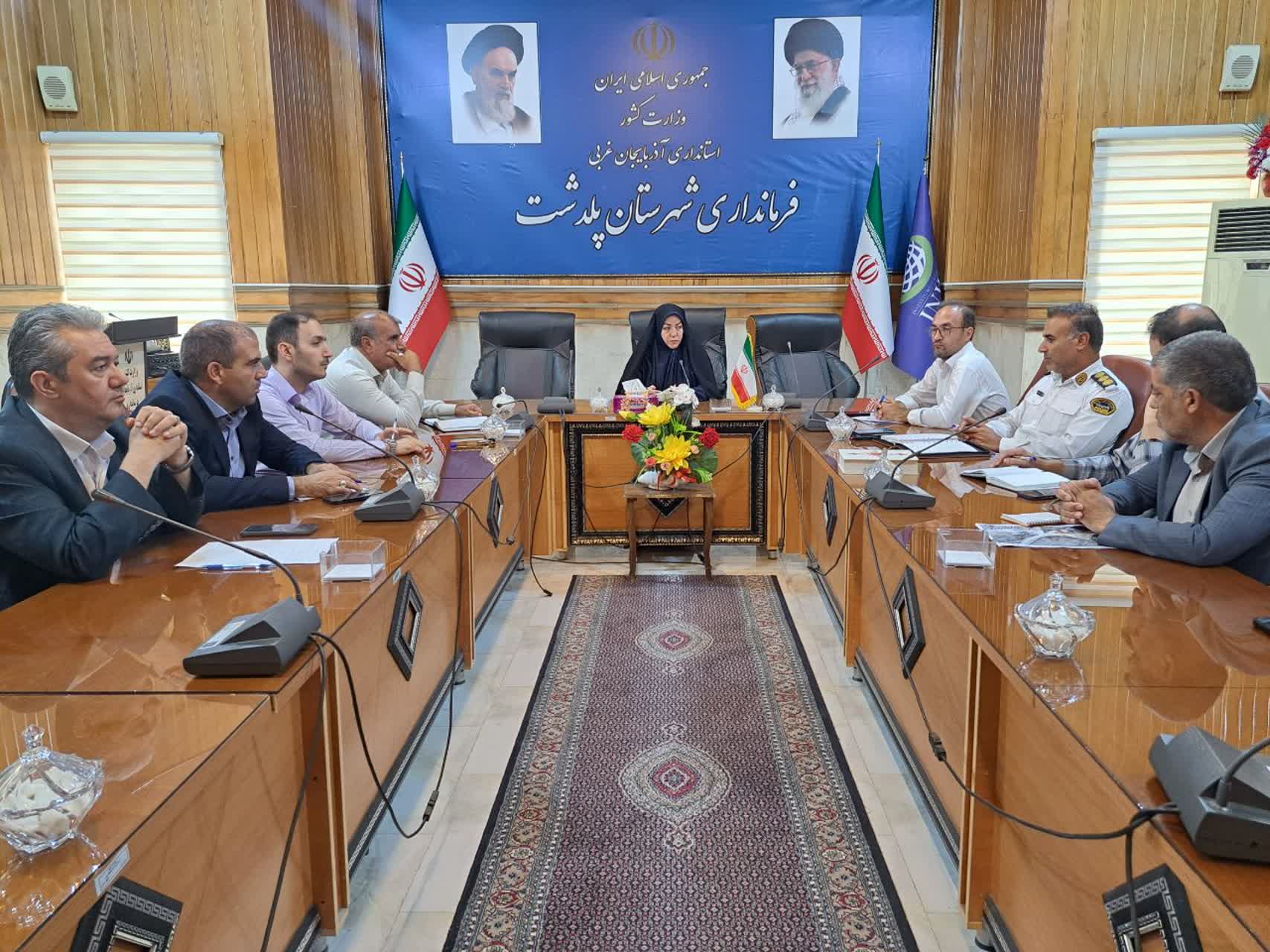 برگزاری جلسه شورای هماهنگی ترافیک شهرستان پلدشت به ریاست فرماندار؛ تمهیدات ویژه برای بازگشایی مدارس و ساماندهی تردد خودروهای ترانزیتی