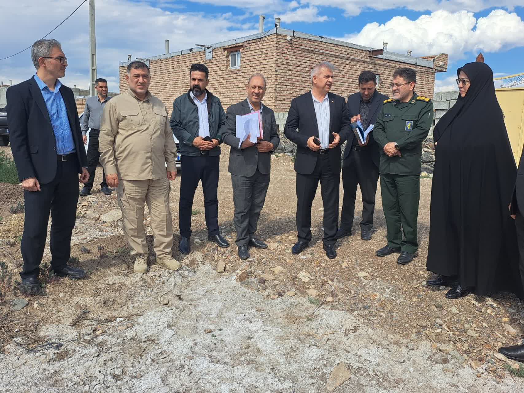 حل مشکل واگذاری اراضی روستای شوطلو به جوانان متقاضی مسکن در دیدار مدیرکل امور عشایر استان با فرماندار پلدشت