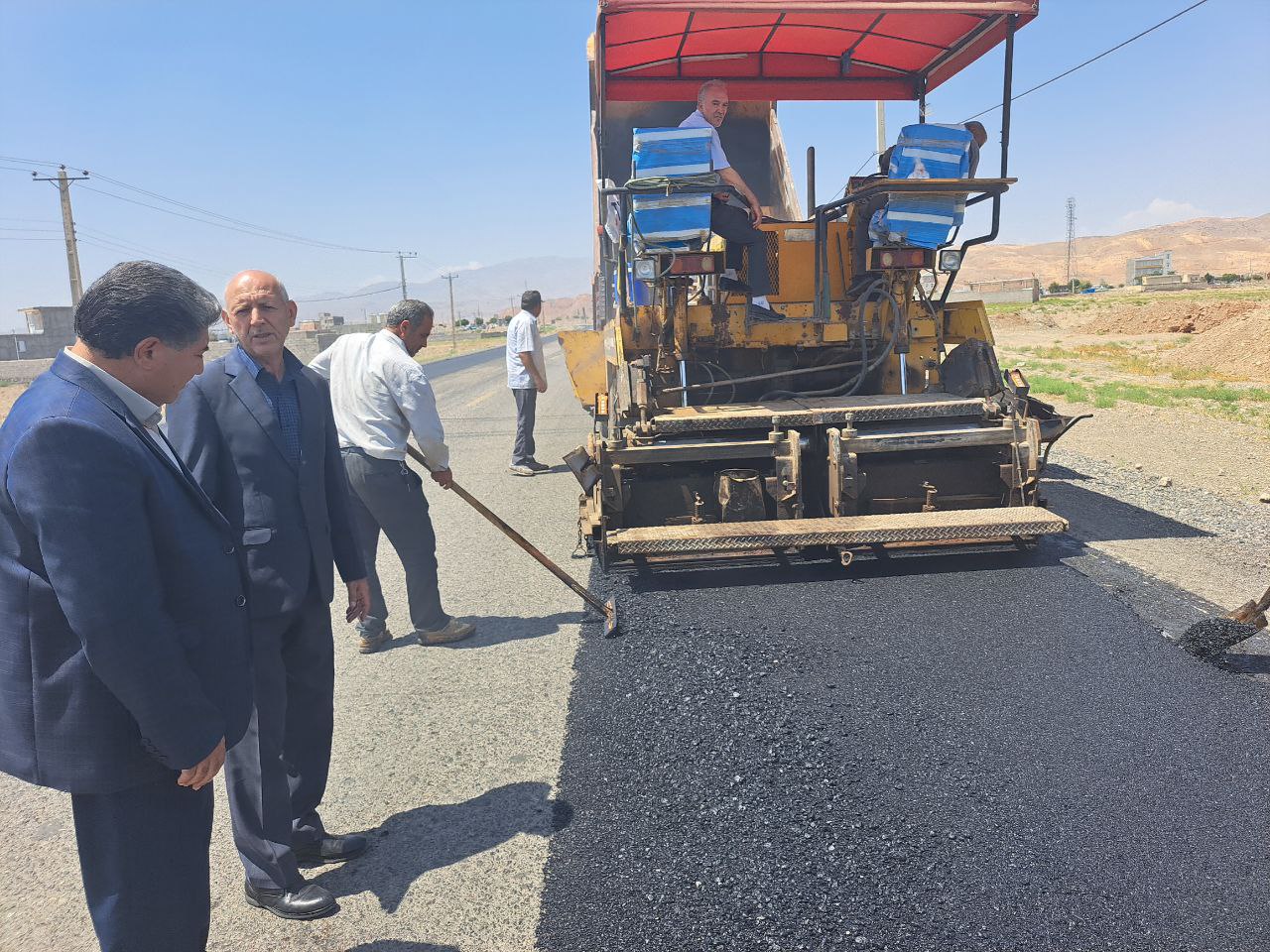آغازعملیات آسفالت ریزی محور پلدشت به مرگنلر