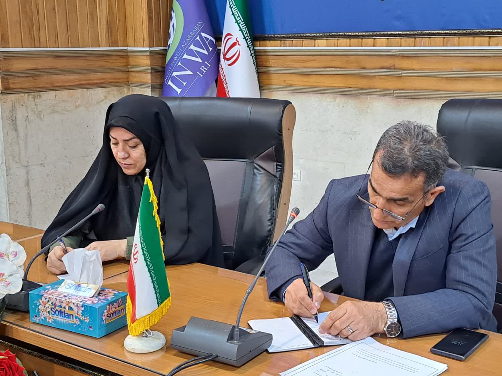 ملاقات مردمی فرماندار پلدشت و مدیرکل حفاظت محیط زیست آذربایجان غربی با مردم شهرستان