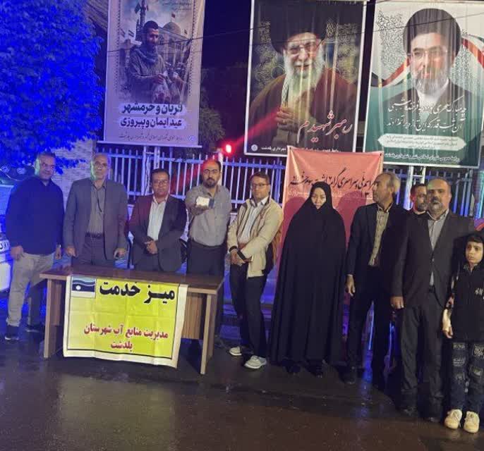 برپایی میز ارتباطات مردمی دستگاه های اجرایی شهرستان پلدشت در رزمگاه شبانه