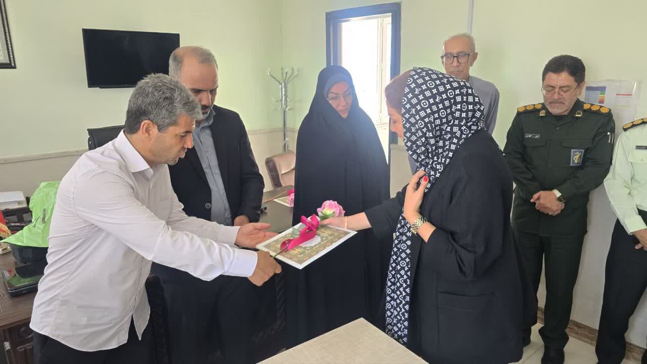 دیدار و تجلیل فرماندار شهرستان پلدشت از پزشکان و کادر درمان بیمارستان امام خمینی(ره)