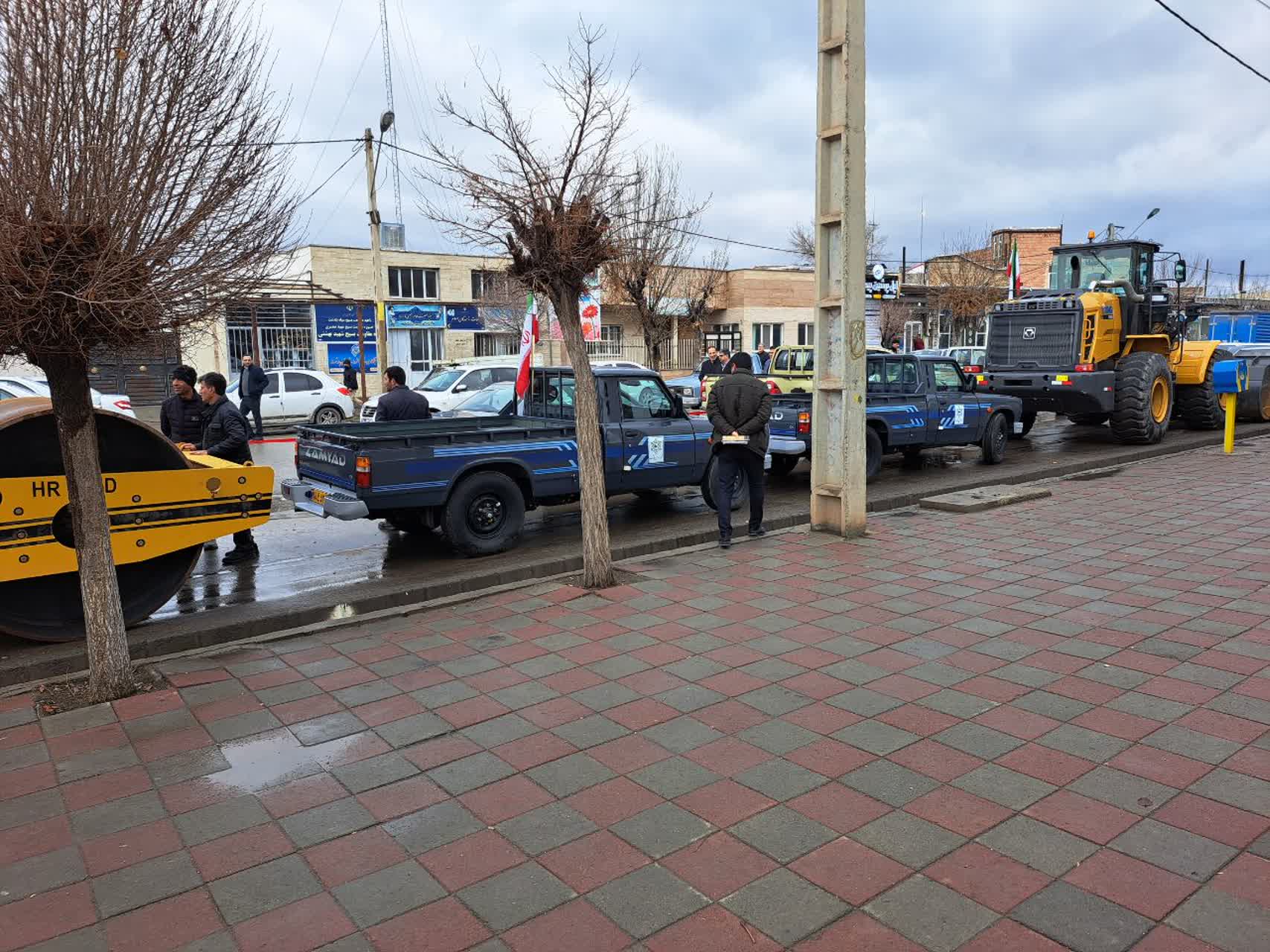 رونمایی از ماشین‌آلات جدید شهرداری پلدشت