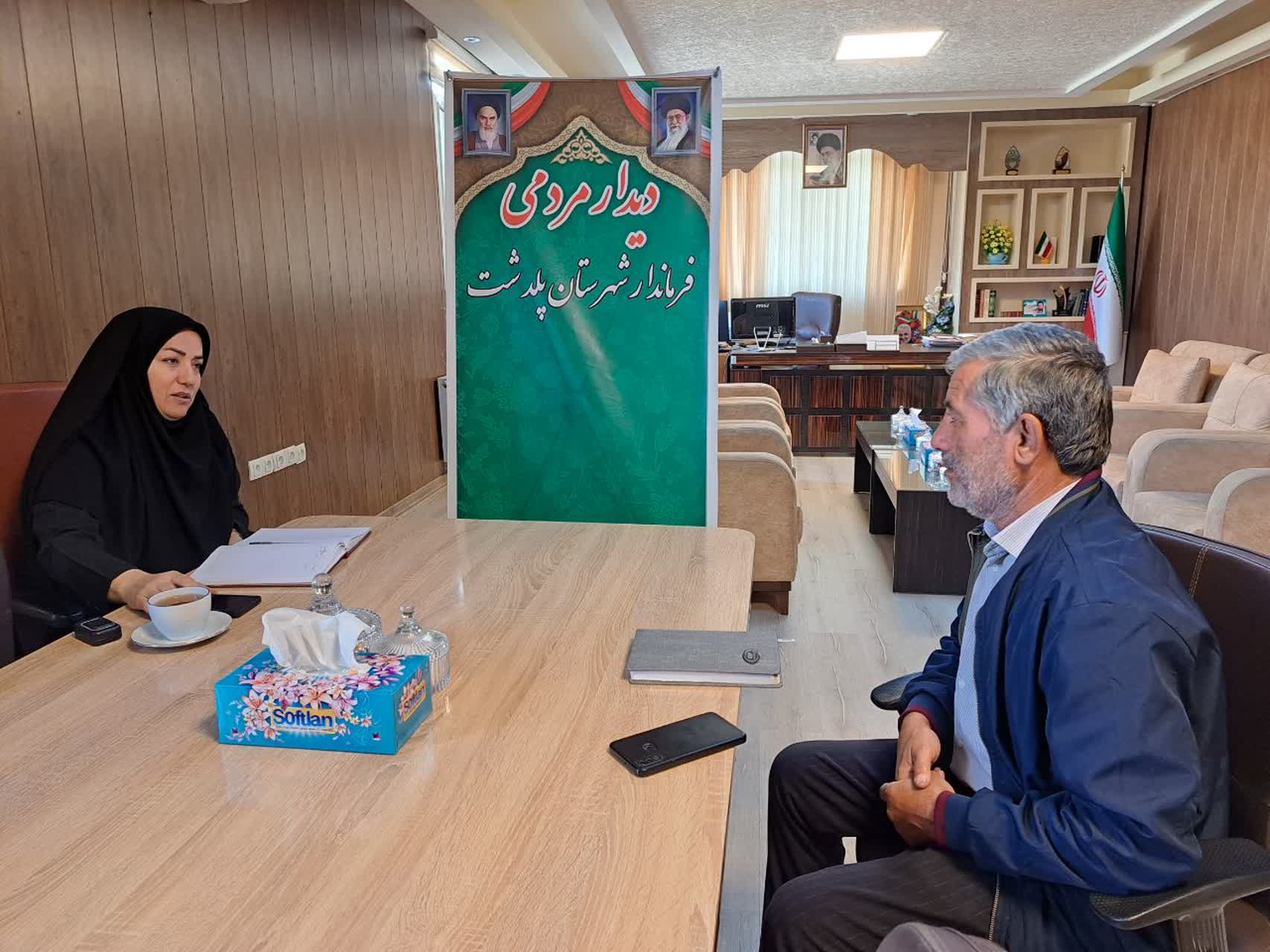 دیدار چهره به چهره رعنا قربانی، فرماندار شهرستان پلدشت با تعدادی از اقشار مختلف مردم