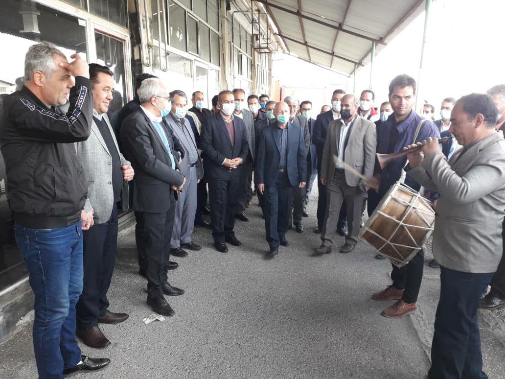 بازدید فرماندار پلدشت به همراه اعضای شورای اداری شهرستان از بازارچه مرزی شهرستان
