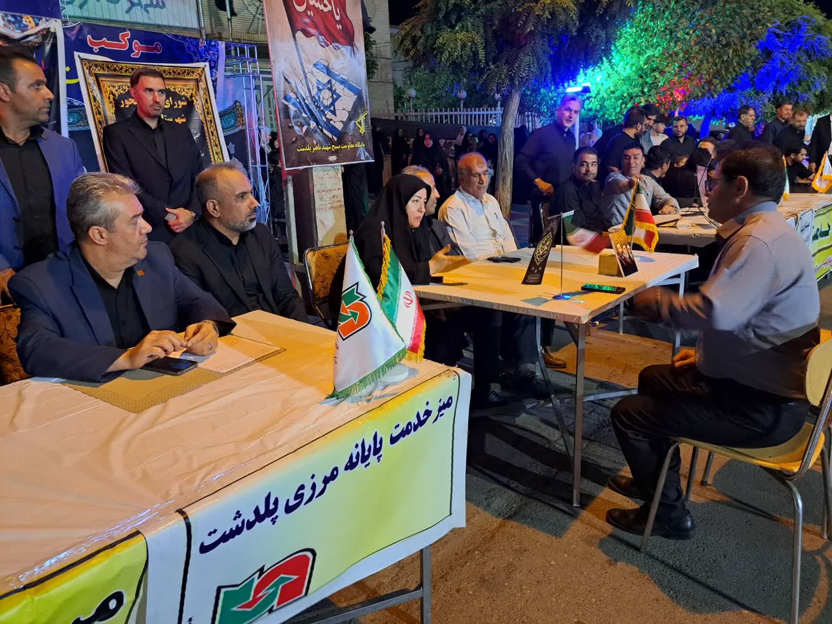 برگزاری میز ارتباطات مردمی و شورای مدیریت محلهمحور با حضور فرماندار شهرستان پلدشت