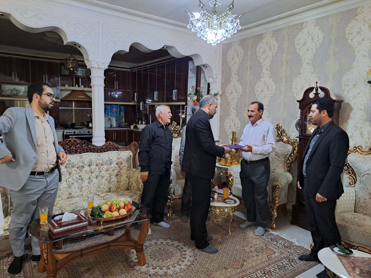 دیدار با آزادگان و جانبازان سرافراز میهن اسلامی در شهرستان پلدشت