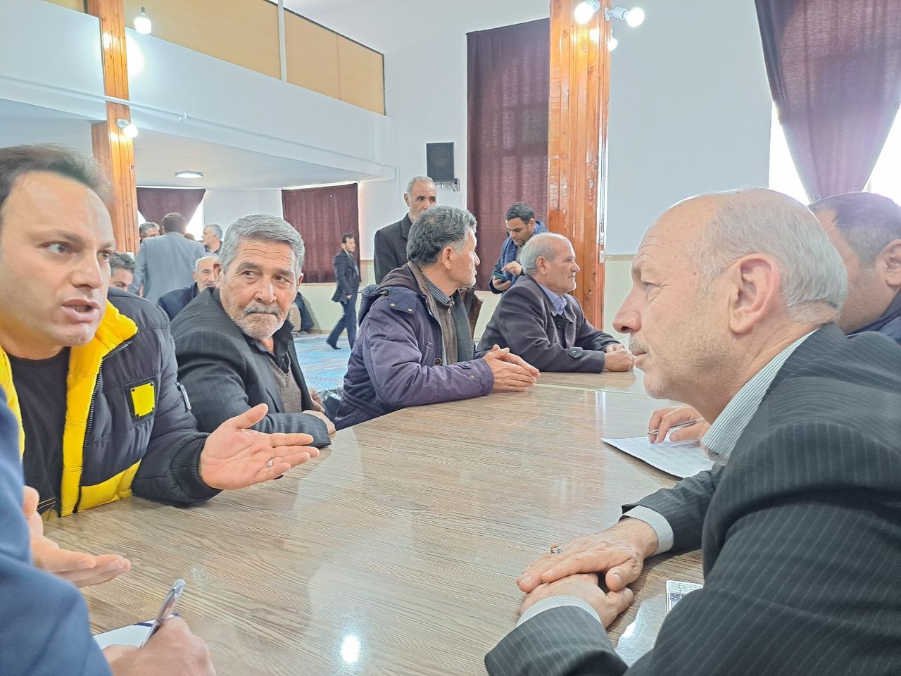 تشکیل میز ارتباطات مردمی در مسجد جامع روستای شهرک ارس