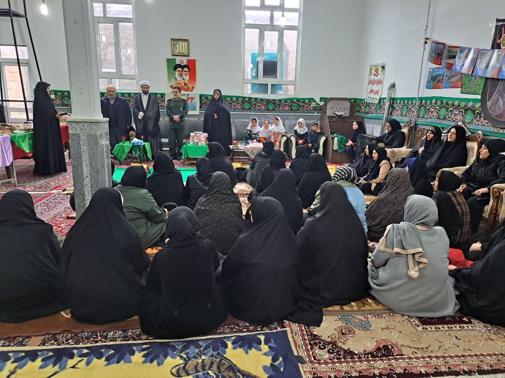 جشنواره غذاهای سنتی و نمایشگاه صنایع دستی بانوان کارآفرین پلدشت برگزار شد