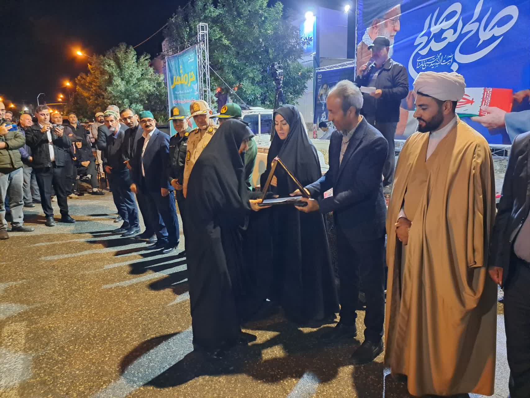 آئین تجلیل از حماسهسازان عملیات بیتالمقدس در شهرستان پلدشت برگزار شد