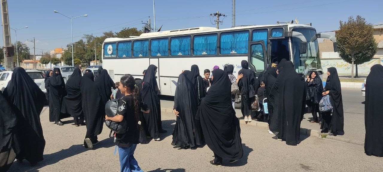 مراسم بدرقه و اعزام کاروان راهیان نور شهرستان پلدشت