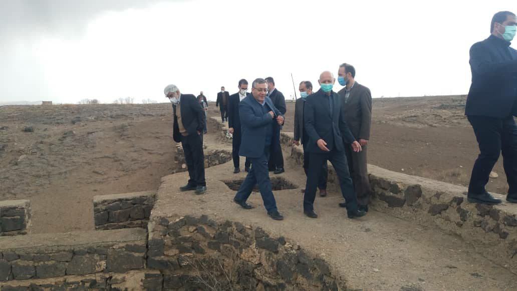 آلبوم تصویری// بازدید فرماندار پلدشت از آب انبار تاریخی پناه کندی و بررسی اخرین وضعیت دیواره سد و اتخاذ تمهیدات لازم در راستای آبگیری مجدد آب انبار