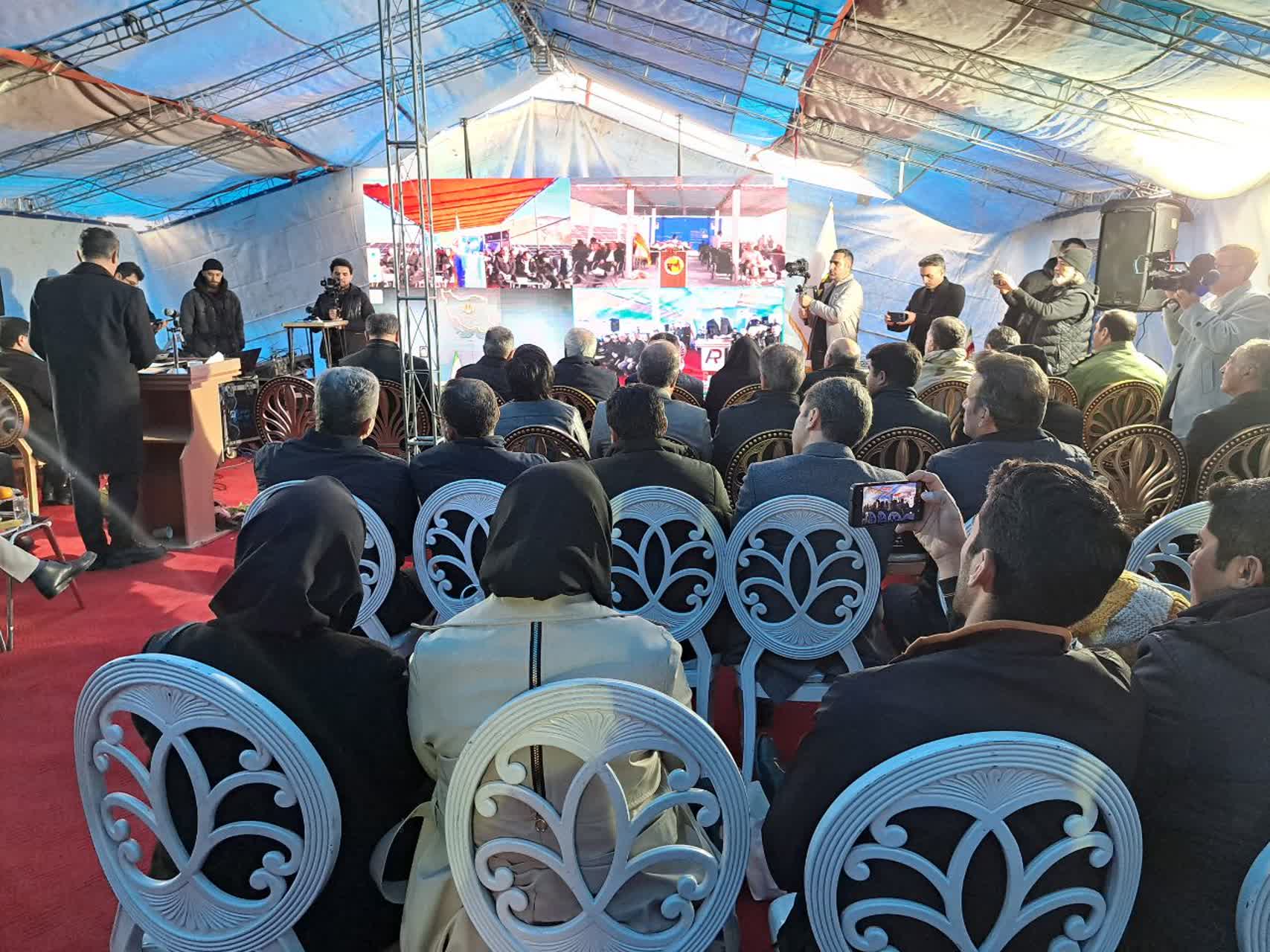 آغاز بهره‌برداری از نیروگاه خورشیدی پلدشت با دستور رئیس‌جمهور