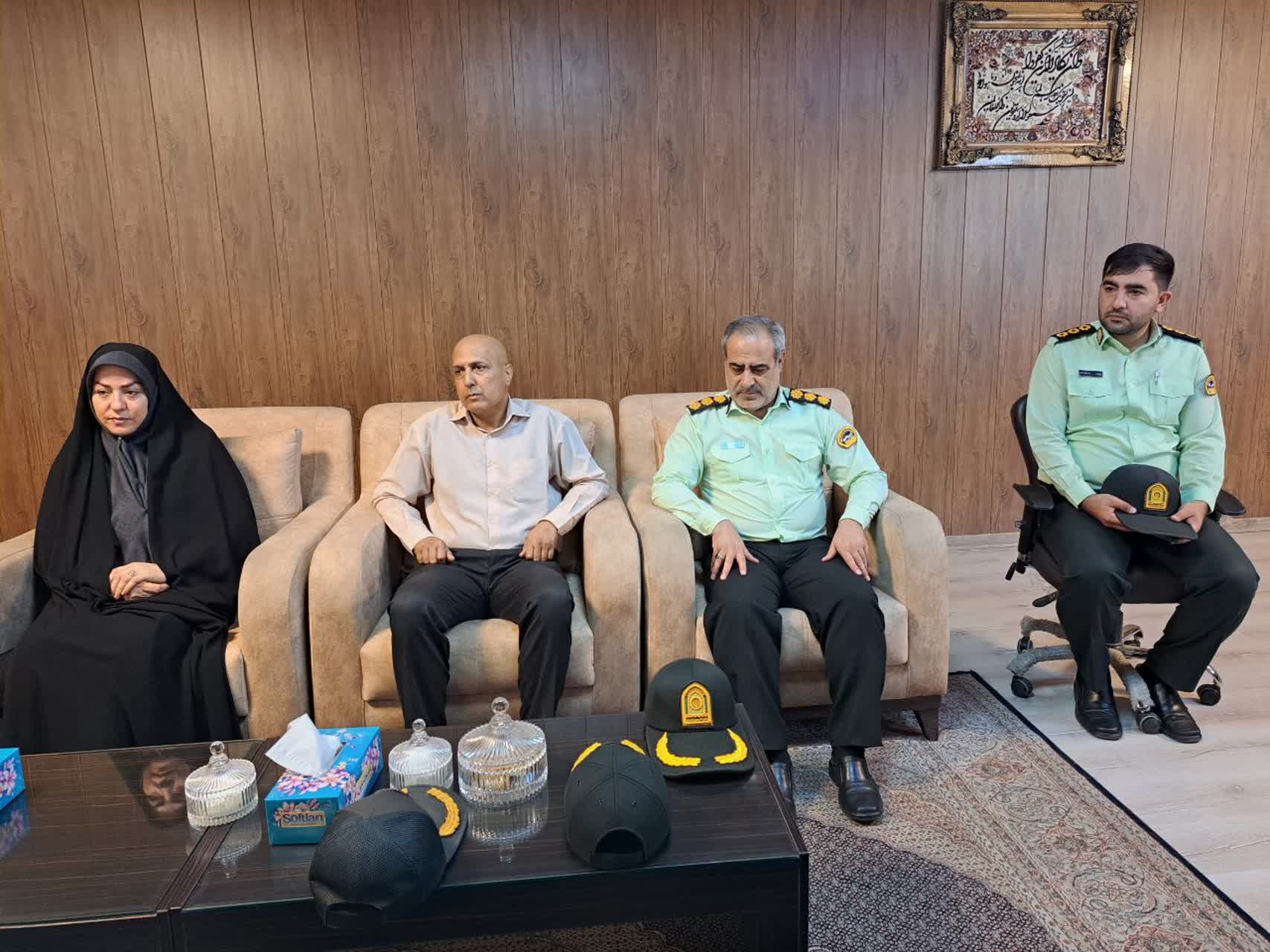 دیدار فرمانده نیروی انتظامی شهرستان پلدشت با فرماندار به مناسبت هفته دولت