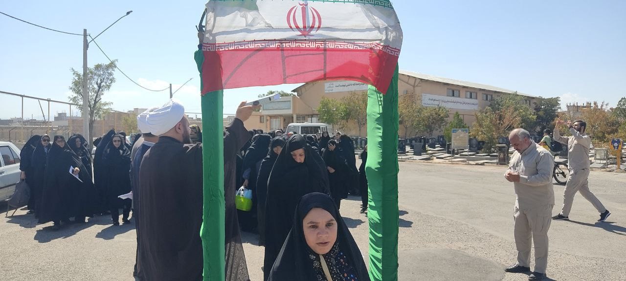 مراسم بدرقه و اعزام کاروان راهیان نور شهرستان پلدشت