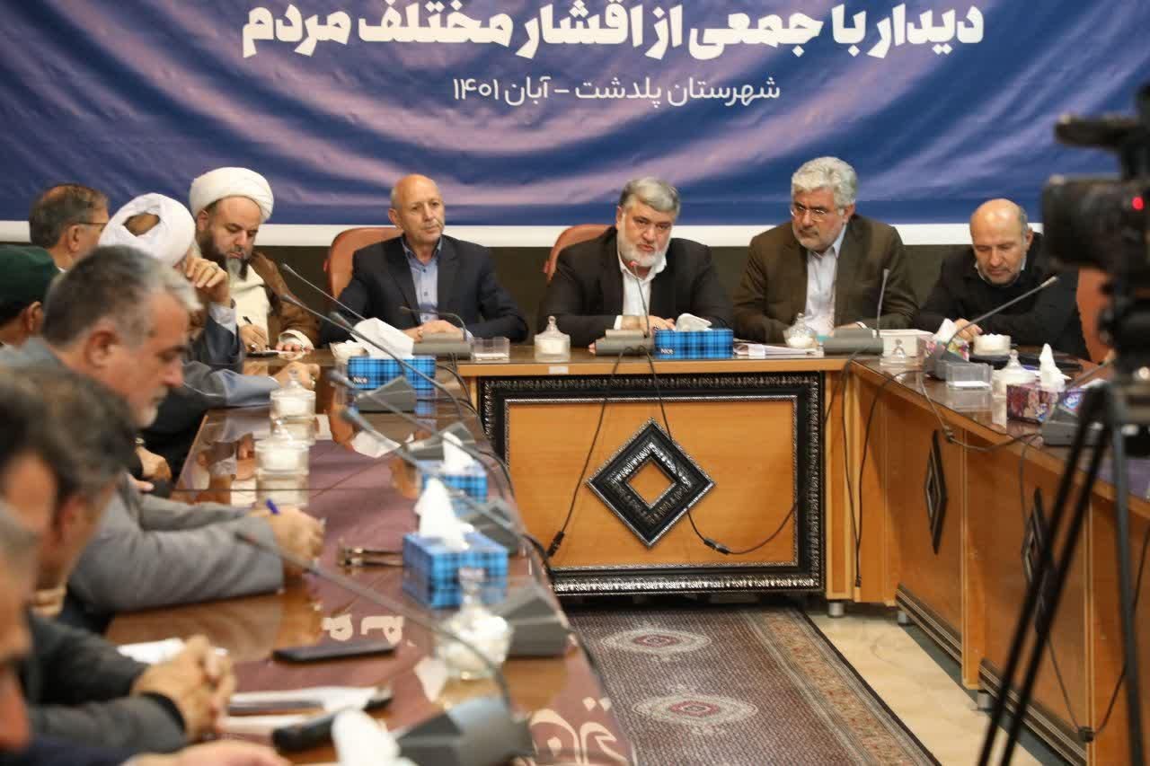 آلبوم تصویری / دیدار استاندار آذربایجانغربی با جمعی از اقشار مختلف مردم شهرستان پلدشت