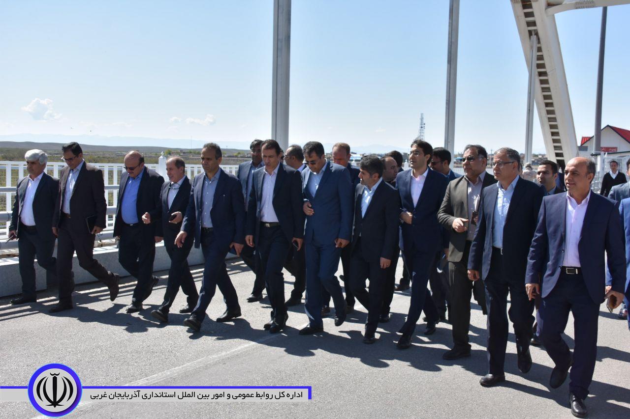 در جریان بازدید رئیس کل گمک ایران از پایانه مرزی پلدشت