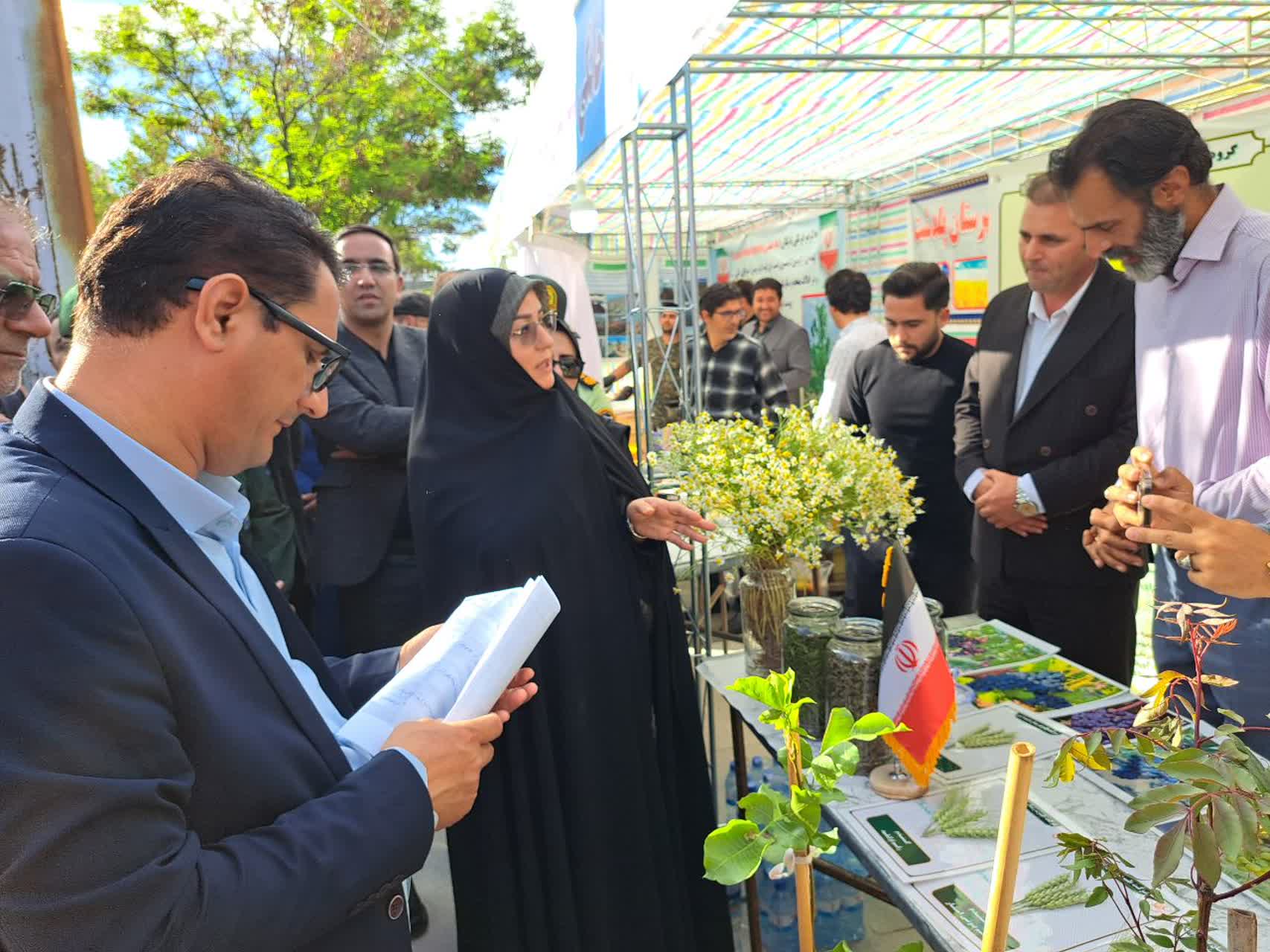 هدف از برگزاری این نمایشگاه ایجاد نشاط اجتماعی و حمایت از فعالان حوزه مشاغل خرد و خانگی است